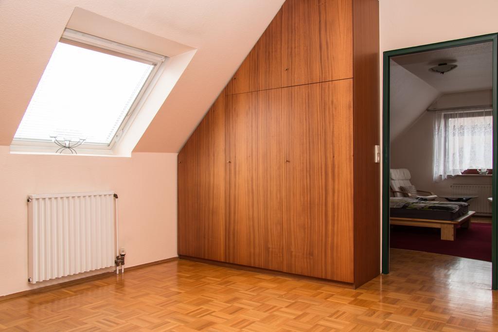 Privatunterkunft "An Der Hecke" Neuss Ngoại thất bức ảnh